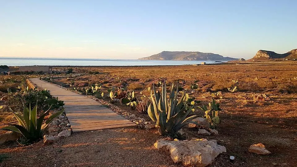 Dimora Cala Del Pozzo Bed & Breakfast Favignana